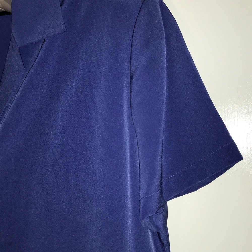 Liz Claiborne Royal Blue Button-Down Shirt - Picture 5 of 6